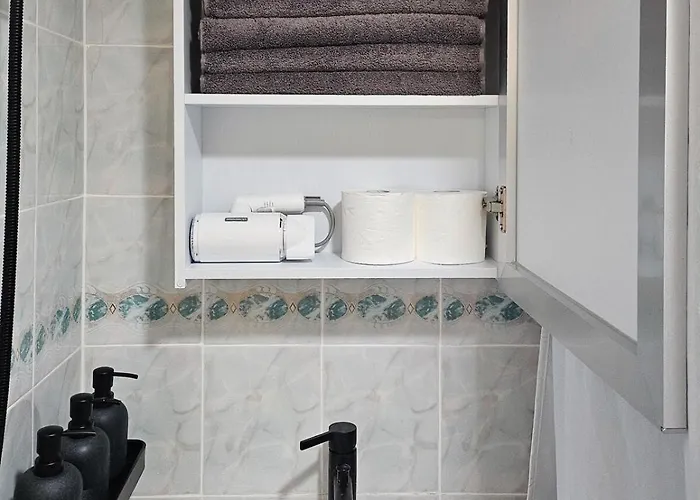 New Open Special Price! Line 2 Bongcheon Station 8 Minutes On Foot, Korean Emotional Accommodation, Gangnam 15 Minutes, Hongdae 20 Minutes, National Station Apartment Seoul