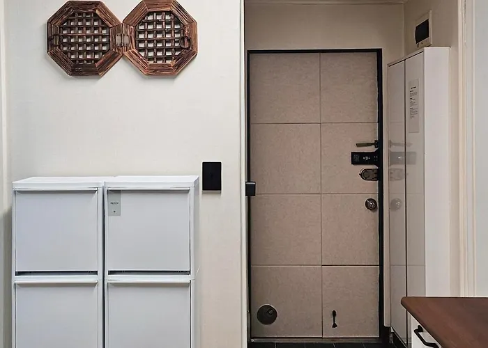 New Open Special Price! Line 2 Bongcheon Station 8 Minutes On Foot, Korean Emotional Accommodation, Gangnam 15 Minutes, Hongdae 20 Minutes, National Station Seoul