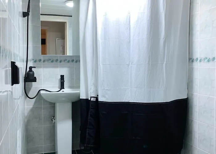 New Open Special Price! Line 2 Bongcheon Station 8 Minutes On Foot, Korean Emotional Accommodation, Gangnam 15 Minutes, Hongdae 20 Minutes, National Station Apartment *